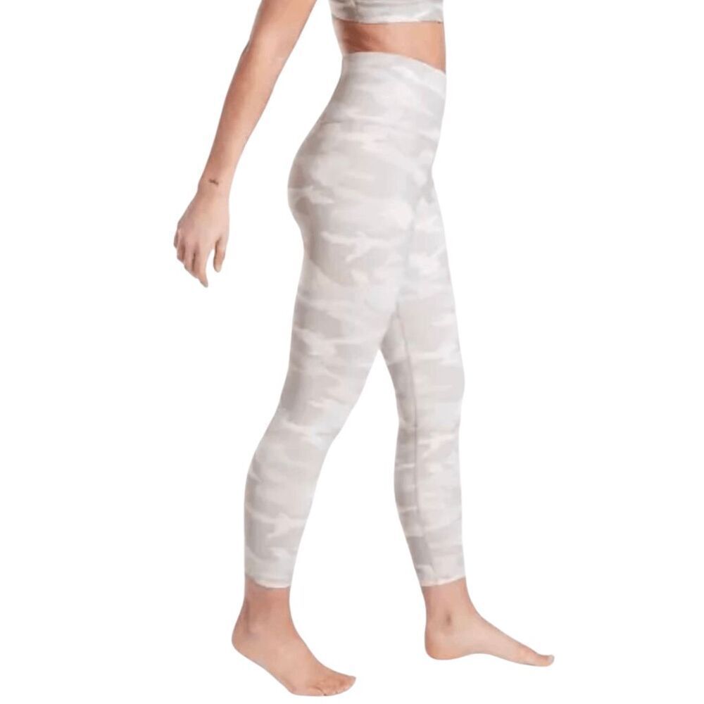 ATHLETA Elation Camo 7/8 Tight Size S/T
